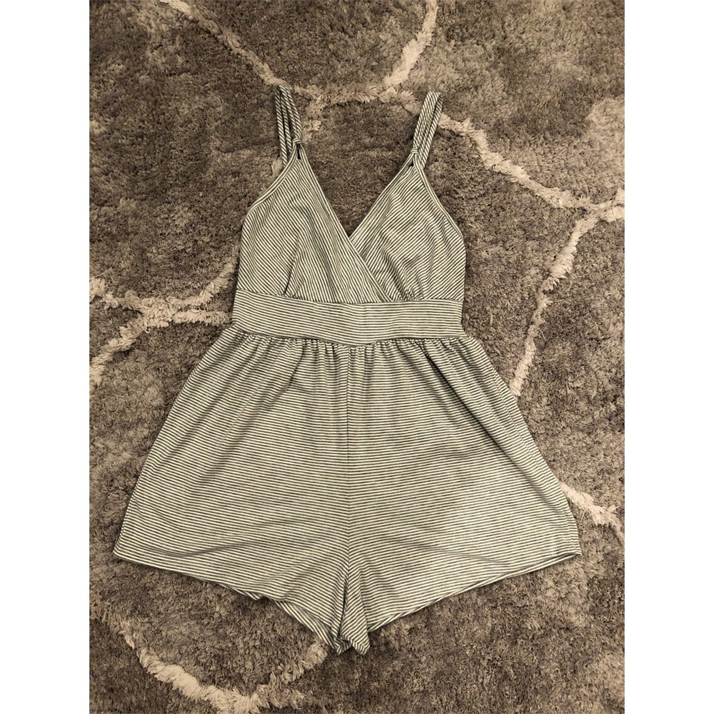 NWOT Spaghetti Strap Grey & White Stripped Romper